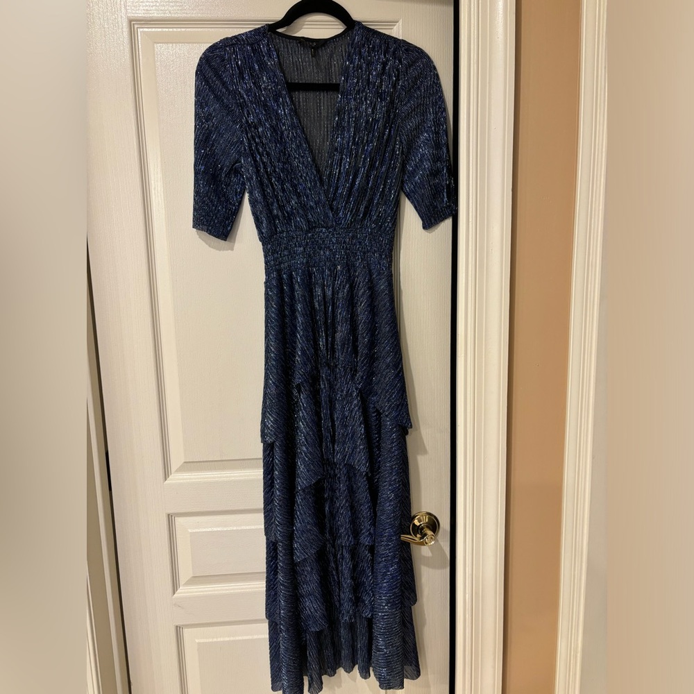 Maje

Full Lamé Dress With Ruffles
